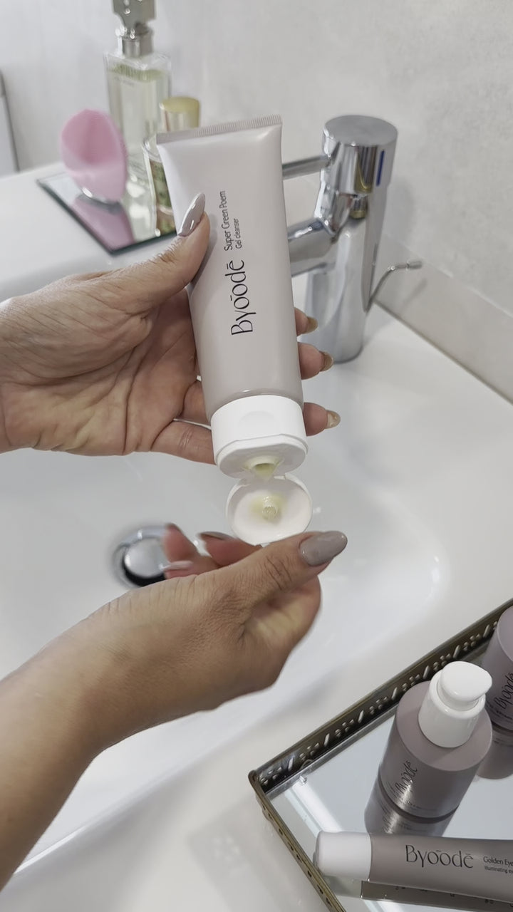 Vídeo de cómo aplicar Super Green Poem, el gel limpiador de Byoode